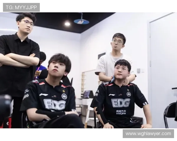 RNG.M力克WE进入赛点 雨空海诺联手输出无敌展现强大实力